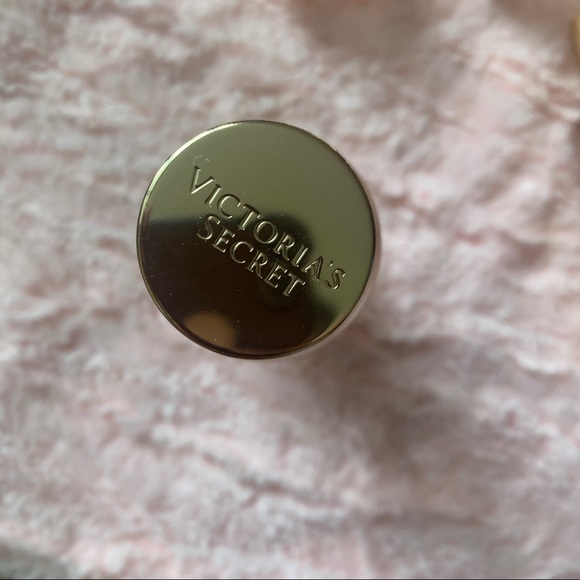 Victoria’s Secret Shimmer Fragrance Mist - Picture 2 of 4